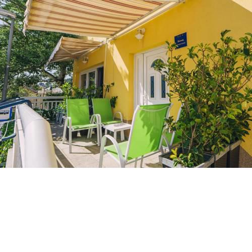 Apartments with a parking space Baska Voda, Makarska - 17300