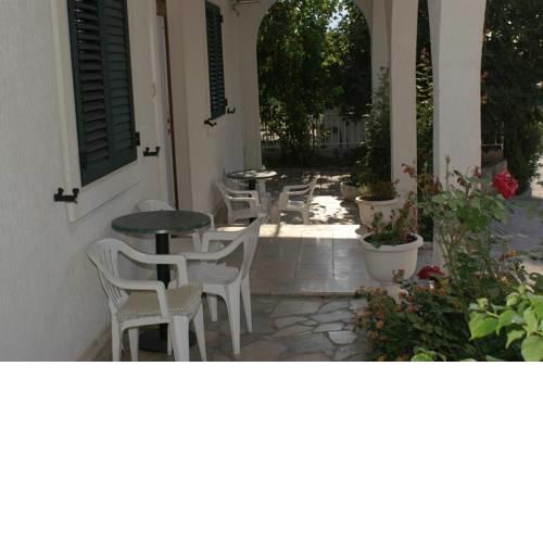 Apartments with a parking space Duce, Omis - 2801
