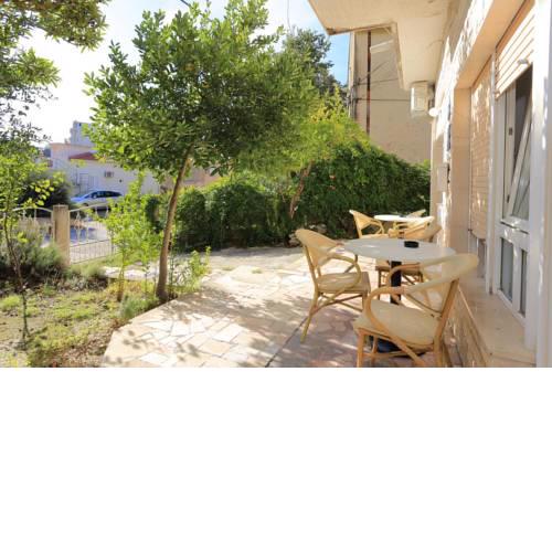 Apartments with a parking space Dugi Rat, Omis - 15417
