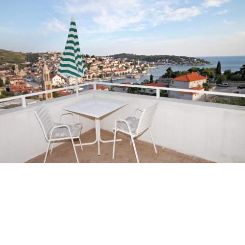 Apartments with a parking space Hvar - 5687