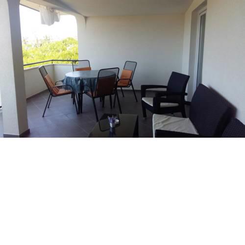 Apartments with a parking space Karin Gornji, Novigrad - 16610