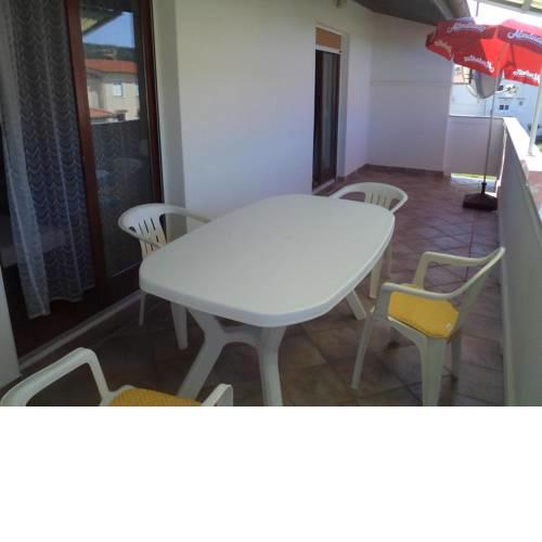 Apartments with a parking space Lopar, Rab - 17436