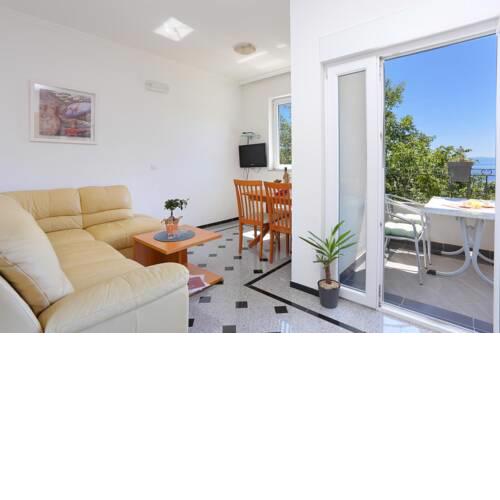 Apartments with a parking space Makarska - 18367