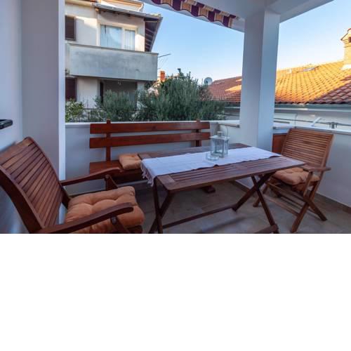 Apartments with a parking space Mali Losinj (Losinj) - 15201