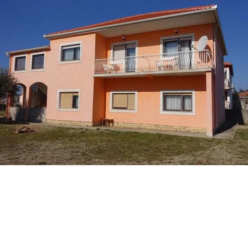 Apartments with a parking space Nin, Zadar - 14733