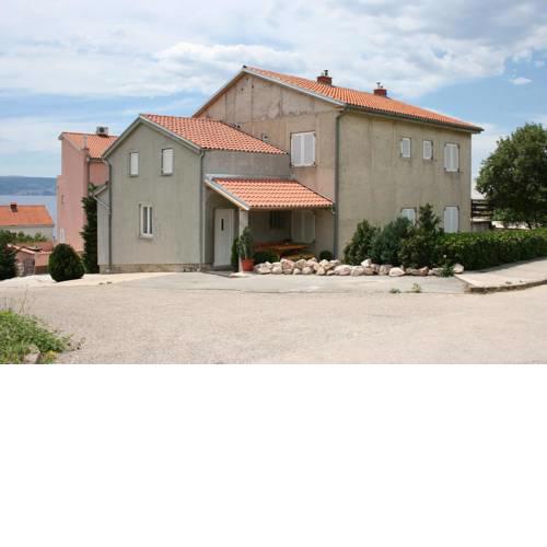 Apartments with a parking space Novi Vinodolski - 5529