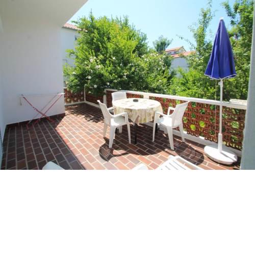 Apartments with a parking space Palit, Rab - 4990