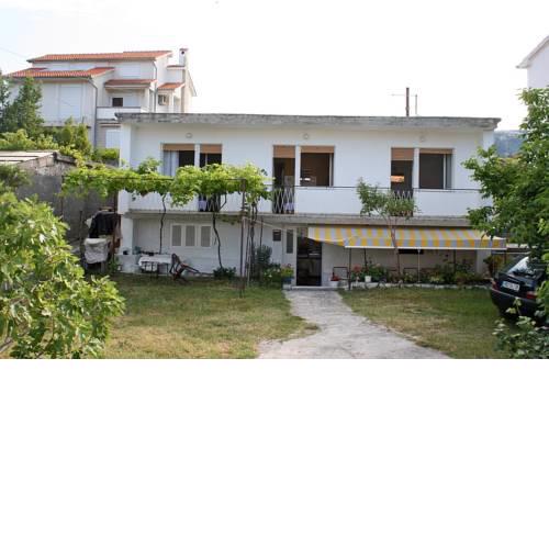 Apartments with a parking space Palit, Rab - 5052