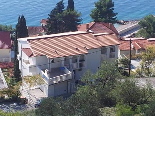 Apartments with a parking space Pisak, Omis - 5975