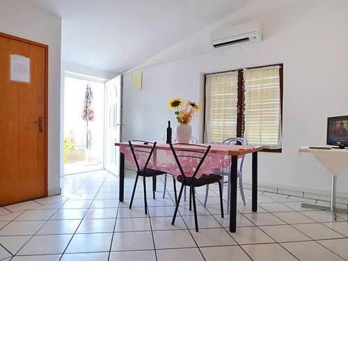 Apartments with a parking space Povljana, Pag - 12169