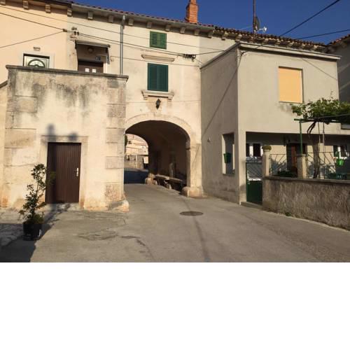 Apartments with a parking space Premantura, Medulin - 12387