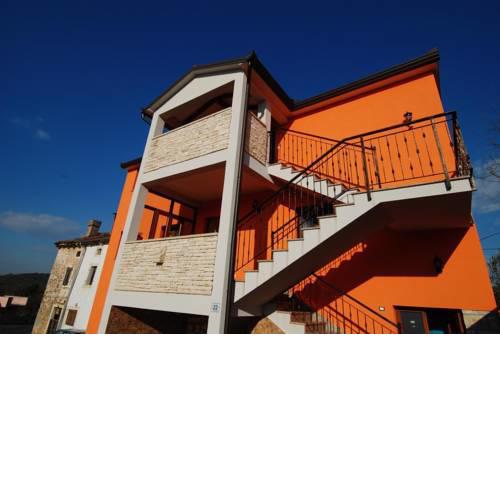 Apartments with a parking space Rovinjsko Selo, Rovinj - 16580