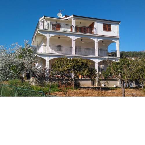 Apartments with a parking space Seget Vranjica, Trogir - 14212