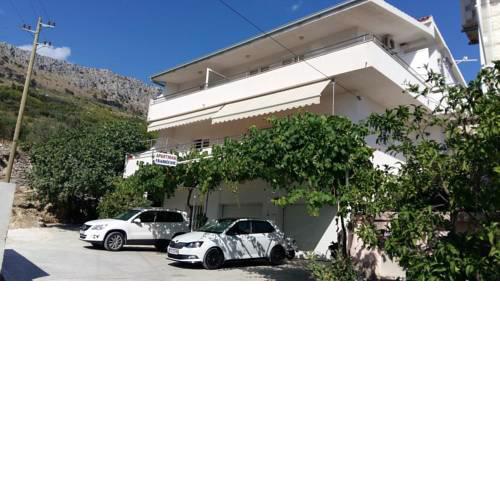 Apartments with a parking space Sumpetar, Omis - 11798