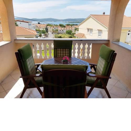 Apartments with a parking space Sveti Filip i Jakov, Biograd - 14353