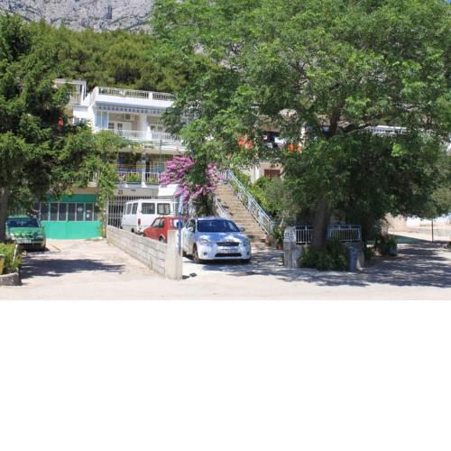 Apartments with a parking space Tucepi, Makarska - 6857