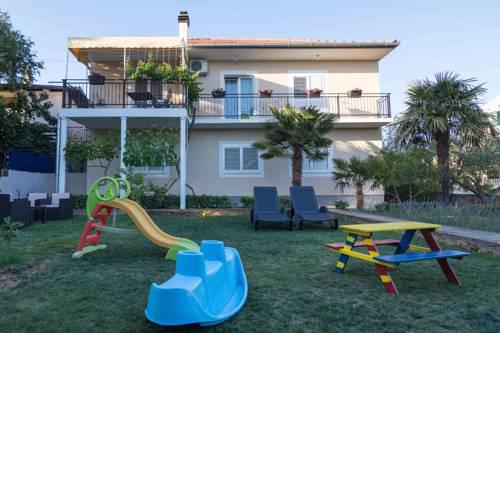 Apartments with a parking space Vodice - 4181