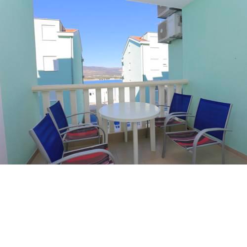 Apartments with a swimming pool Mastrinka, Ciovo - 11717