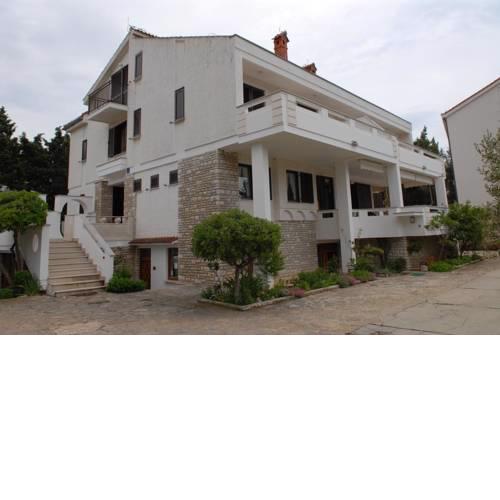 Apartments with a swimming pool Novalja, Pag - 213