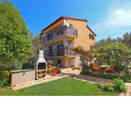 Apartments with Air Conditioning