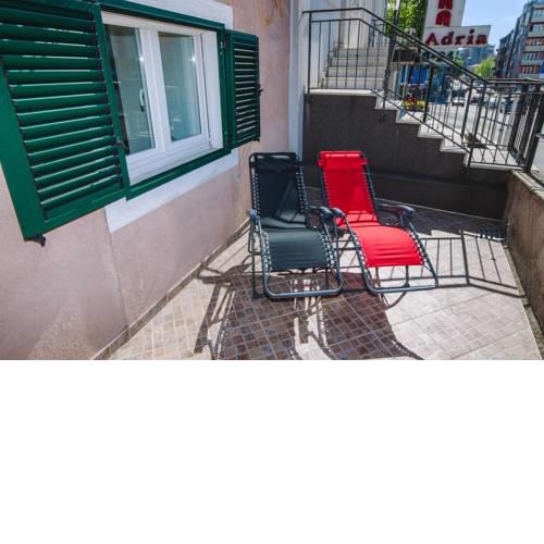 Apartments with WiFi Rijeka - 16541