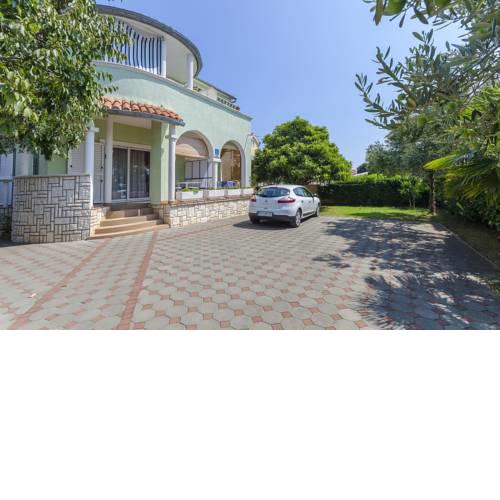 Apartments Zlata