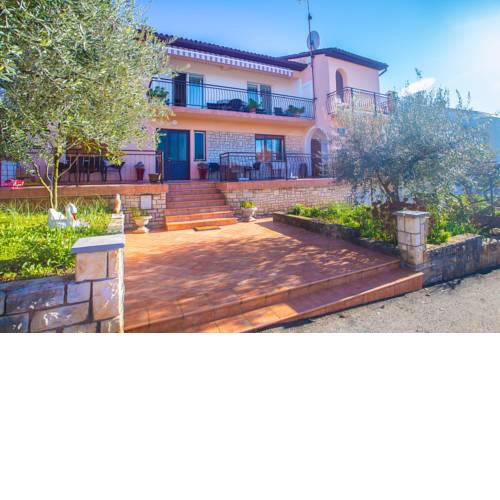 Apartments Zrnic