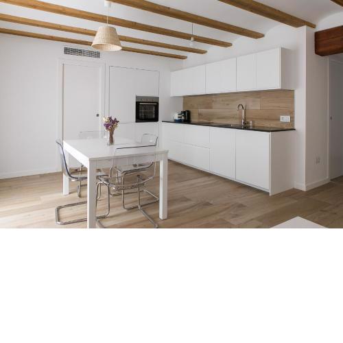 ApartUP L' Almoina