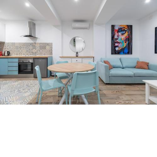 ApartUP Ruzafa Vertical