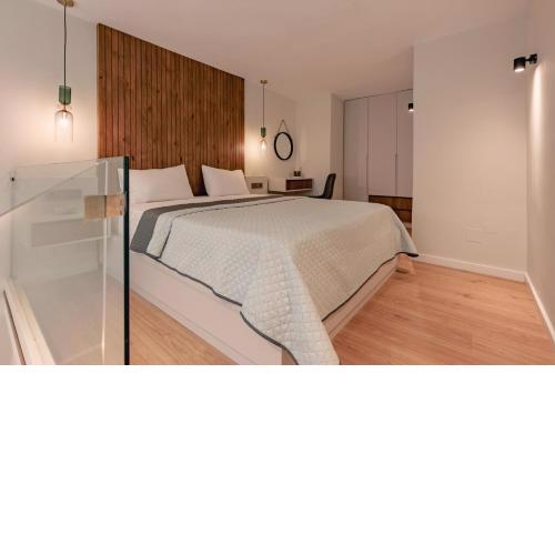 Apollo Luxury Suites