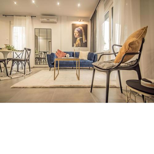 Apollo's Apartment on Radio City Midas Home