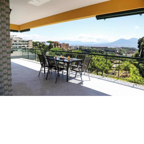 Appartamento con terrazzo a Capodimonte by Wonderful Italy