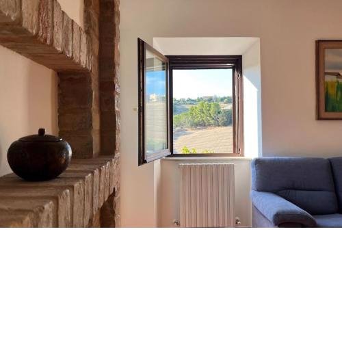 [Appartamento con vista] Finestra sulle colline