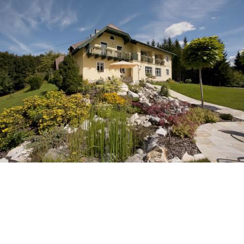 Appartements & Zimmer Almhof