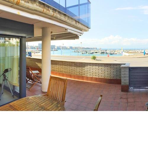 Apto 1ª Linea de Mar con Piscina