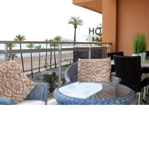 Apto 1ª LÍNIA de PLAYA, PISCINA y PARKING Privado