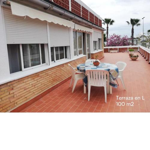 Apto de 100m a 50m del mar
