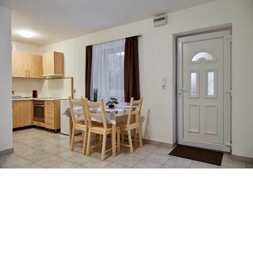 AqFel Airport Apartment