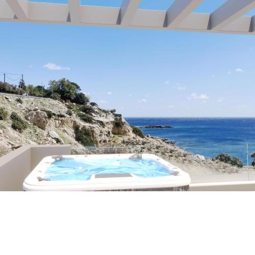 Aquamarine Luxury Suites