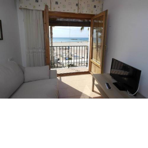 AR1B, Acogedor estudio a pie de playa