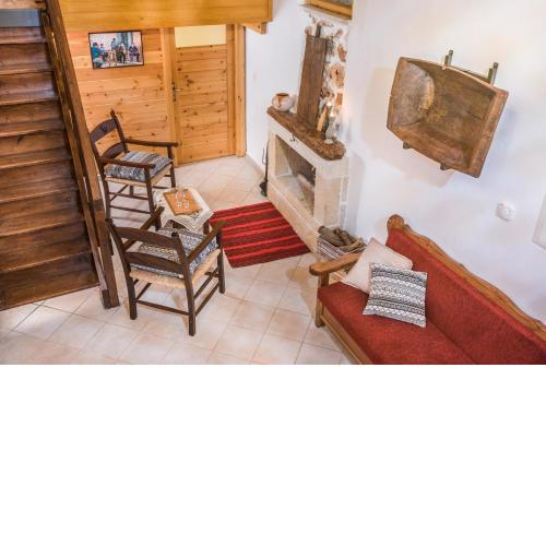 ARADENA TRADITIONAL House 3