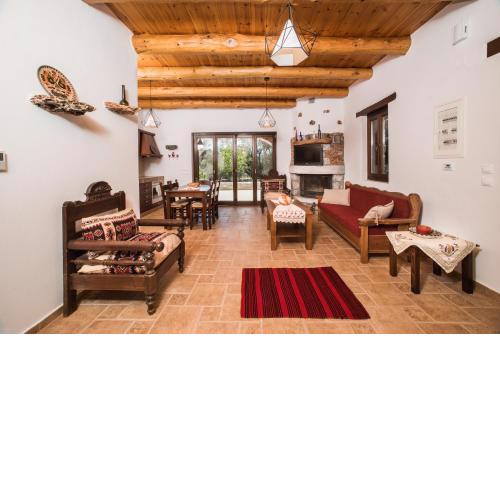 ARADENA TRADITIONAL House 4