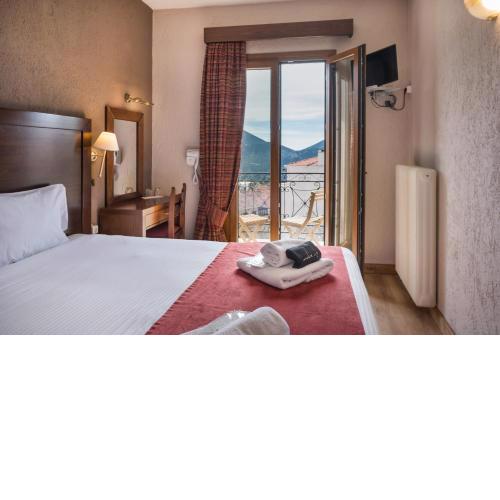 Arahova Inn Hotel