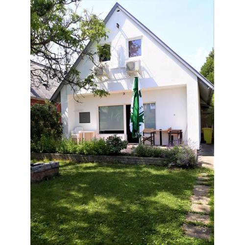 Aranyharmat Apartman