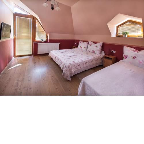 Aranyló apartmanház