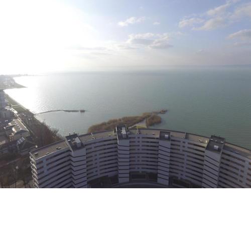 Aranypart Club 218 Wellness Apartman