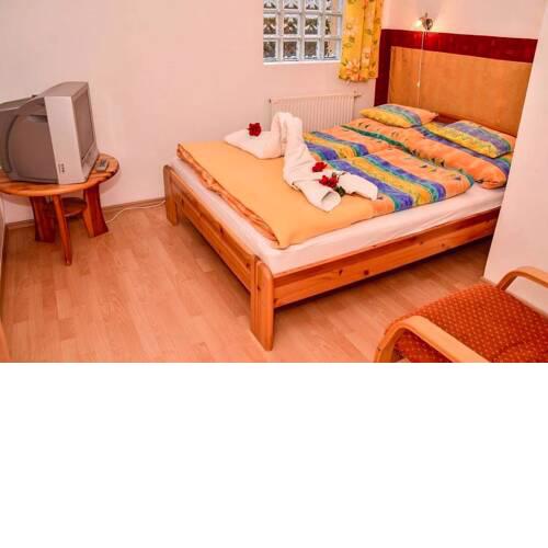 Aranysarok Jókai Apartman