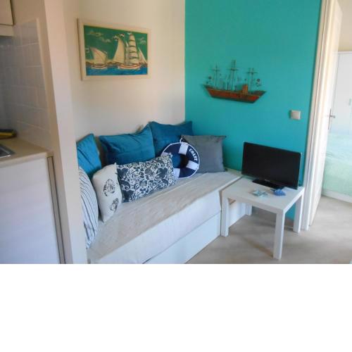 Arapakis apartment 2