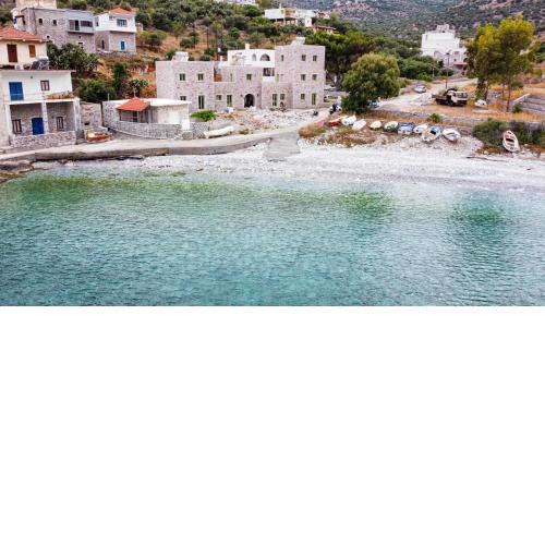 Arapis Rooms & Suites