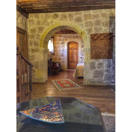 Aravan Evi